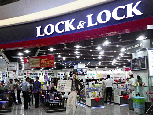 Rộn ràng “giờ vàng” mừng sinh nhật Lock&Lock Aeon Mall