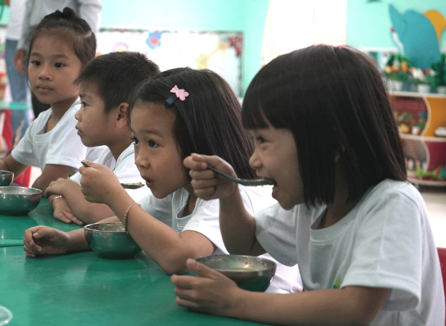 Amway kiên định với mục tiêu hỗ trợ trẻ em suy dinh dưỡng tại Việt Nam