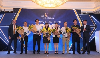 Sun Life Việt Nam tôn vinh doanh nghiệp tham gia Quỹ hưu trí tự nguyện