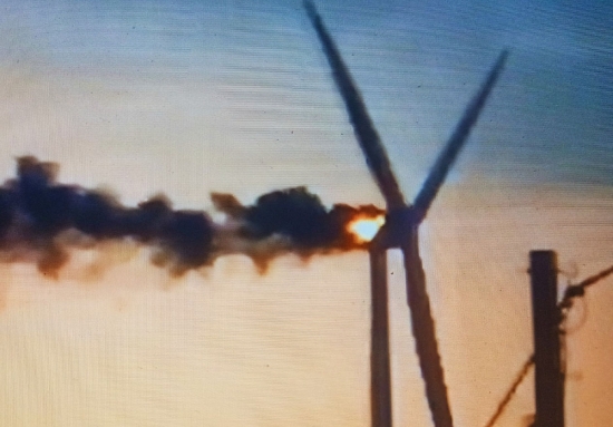 Từ vụ tuabin điện gió bị cháy: Các nhà máy phải tuân thủ nghiêm ngặt quy trình vận hành