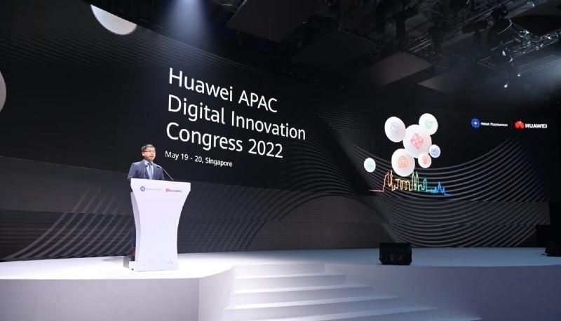 Ông Nicholas Ma, Chủ tịch Kinh doanh Doanh nghiệp châu Á - Thái Bình Dương của Huawei phát biểu tại Hội nghị