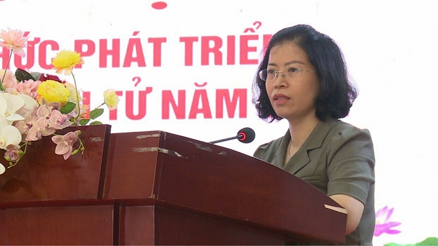 Bà Nguyễn Thị Minh Huyền - Phó Cục trưởng Cục Thương mại điện tử và Kinh tế số