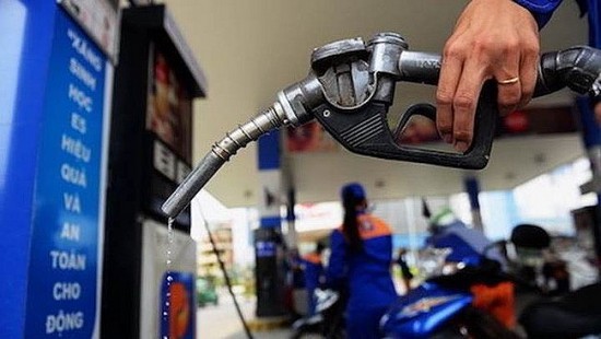 Giá xăng dầu sẽ điều chỉnh từ 0h ngày 11/7 thay vì 15h