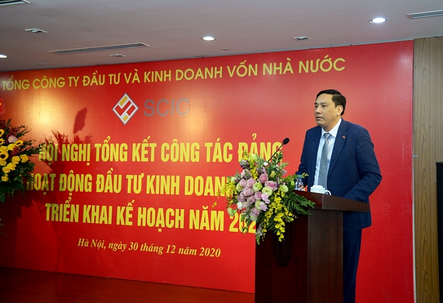 Đồng chí Hoàng Giang – Phó Bí thư Đảng ủy Khối doanh nghiệp Trung ương phát biểu chỉ đạo Hội nghị