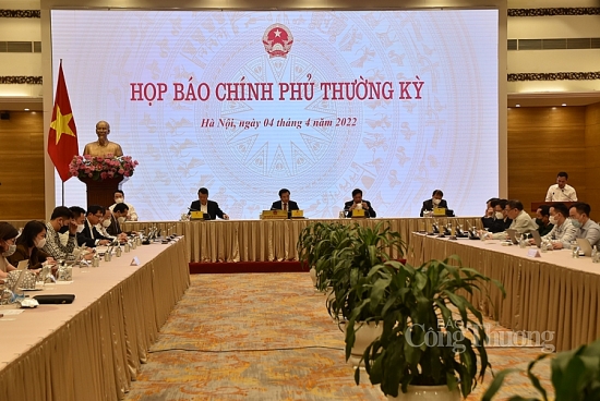 Họp báo Chính phủ thường kỳ tháng 3: Công nghiệp khởi sắc, xuất siêu 809 triệu USD