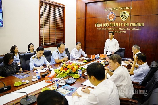 Bộ trưởng Nguyễn Hồng Diên yêu cầu lực lượng Quản lý thị trường quán triệt 6 nhiệm vụ lớn