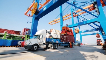 Foreign trade tops US$240 billion in first six months