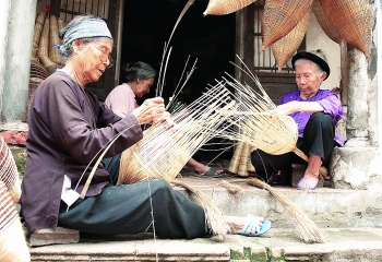 Tra Vinh Province crafts solutions for artisan villages
