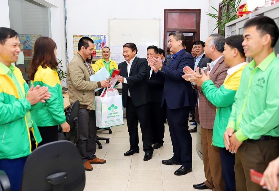 Supe Lâm Thao mở hàng xuất bán 1.500 tấn sản phẩm trong ngày đầu năm mới 2021