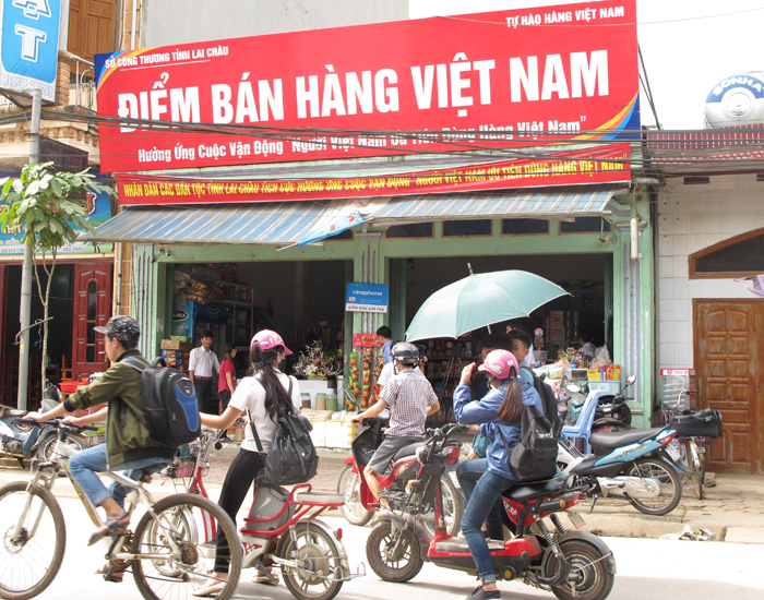 Người tiêu dùng ưa chuộng hàng Việt Nam