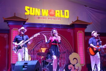 Sôi động biểu diễn nghệ thuật tại Sun World Danang Wonders