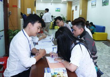 ĐH Ngân hàng TP.HCM: Miễn lệ phí xét tuyển cho thí sinh khu vực 01 và 4 tỉnh miền Trung