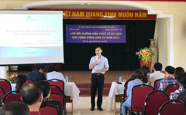 Hà Nội đẩy mạnh bồi dưỡng kiến thức du lịch cho cộng đồng dân cư