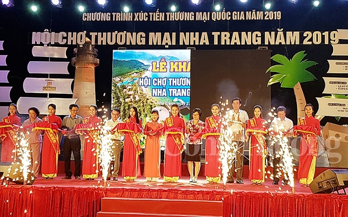 Hội chợ Thương mại quốc tế - Nha Trang 2019: Điểm mua sắm hấp dẫn ...