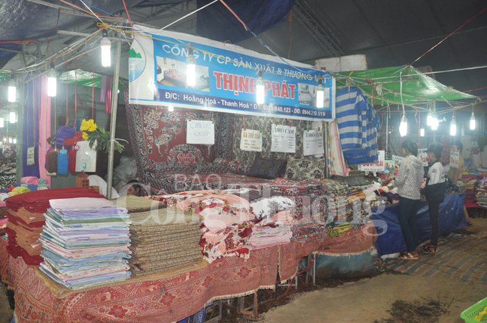 Khai mạc Hội chợ Thương mại huyện Lệ Thủy 2016