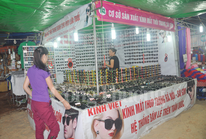 Khai mạc Hội chợ Thương mại huyện Lệ Thủy 2016