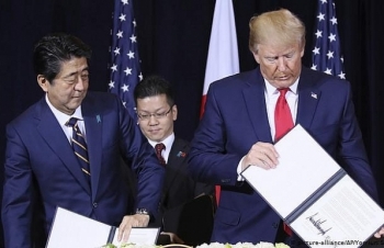 Mỹ và Nhật Bản đã chính thức ký thỏa thuận thương mại có phạm vi hạn chế “giai đoạn một”