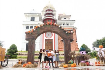 Lạc vào “Vương quốc bí ngô” kỳ ảo mùa Halloween tại Sun World Danang Wonders