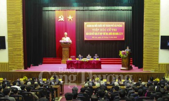 Thủ tướng Nguyễn Xuân Phúc tiếp xúc cử tri quận Hải An thành phố Hải Phòng