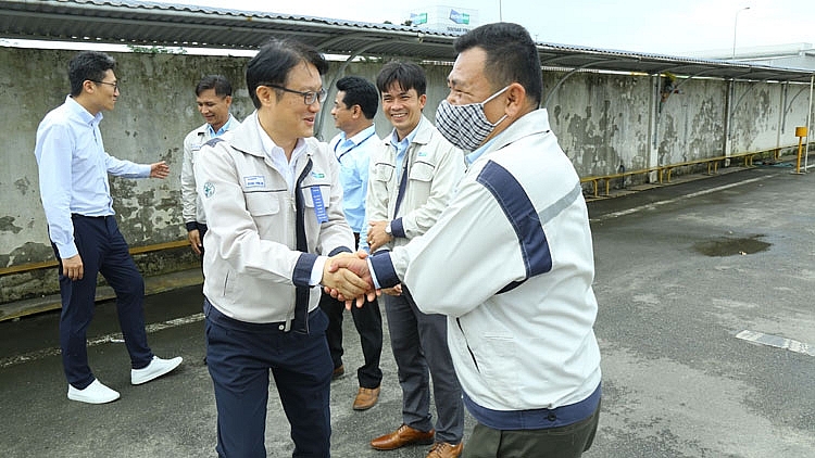 Doosan Vina hỗ trợ xe miễn phí đưa đón người lao động về quê đón Tết
