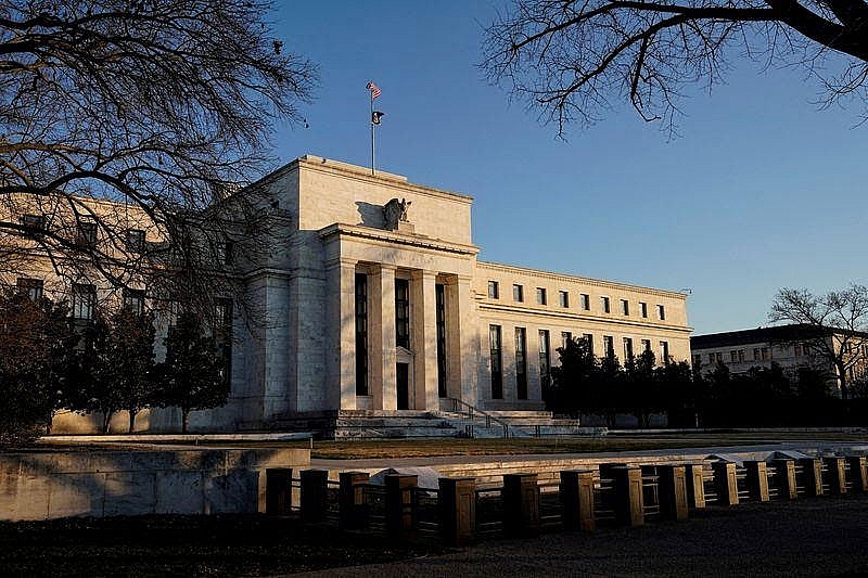 Lạm phát “nóng” đẩy cú huých tăng lãi suất của Fed vào tháng 3