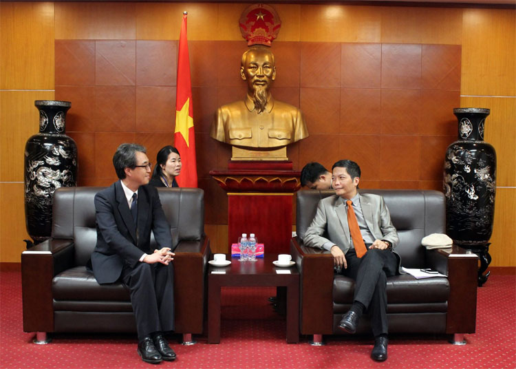 Bộ trưởng Trần Tuấn Anh tiếp Trưởng Văn phòng đại diện JETRO tại Hà Nội