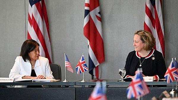 Anh - Mỹ đạt được thỏa thuận chấm dứt tranh chấp thuế nhôm thép
