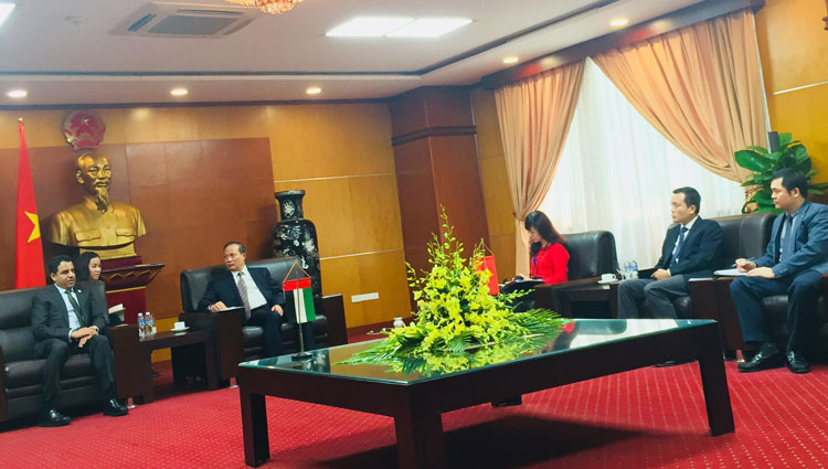 Thứ trưởng Cao Quốc Hưng tiếp và làm việc với Đại sứ UAE tại Việt Nam