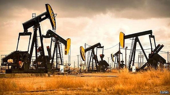 Chuyên gia quốc tế nhận định giá dầu thế giới duy trì ở mức ba chữ số