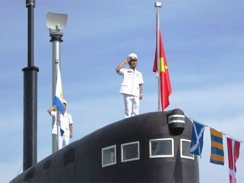 Lễ thượng cờ 2 tàu ngầm mới 184 Hải Phòng và 185 Khánh Hòa