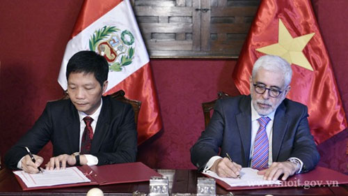 Việt Nam và Peru ký kết Hiệp định thành lập Ủy ban liên Chính phủ về các vấn đề kinh tế và hợp tác kỹ thuật