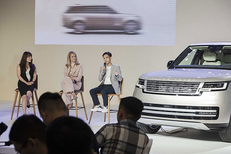 Xe nhà giàu Range Rover Sport 2023 bị chê “ngáo giá”