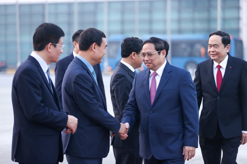 Thủ tướng Phạm Minh Chính lên đường thăm chính thức Campuchia và dự Hội nghị cấp cao ASEAN - Ảnh 2.