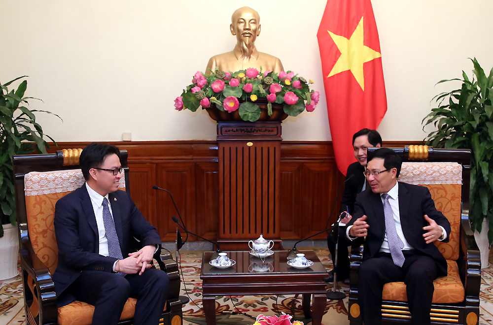 Phó Thủ tướng Phạm Bình Minh tiếp Đại sứ Campuchia