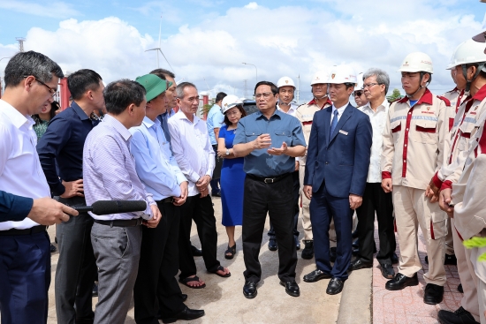 Thủ tướng Chính phủ Phạm Minh Chính: Cần tính toán, đàm phán lại giá điện gió, điện mặt trời