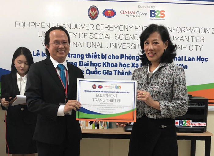 Central Group Việt Nam và B2S tài trợ nâng cấp phòng học sinh viên