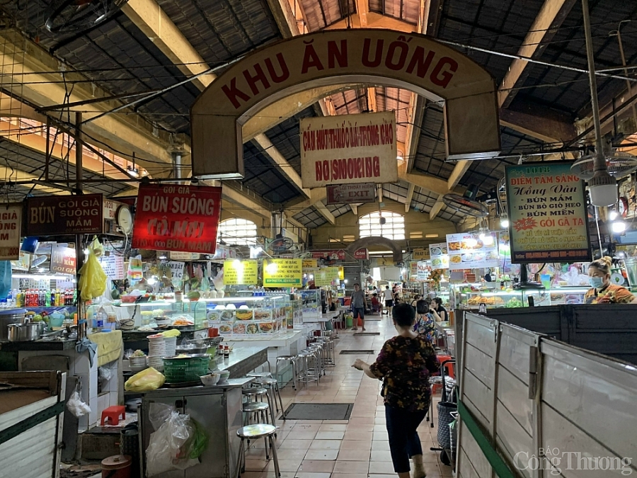 Tìm cách “kéo khách” đến chợ truyền thống