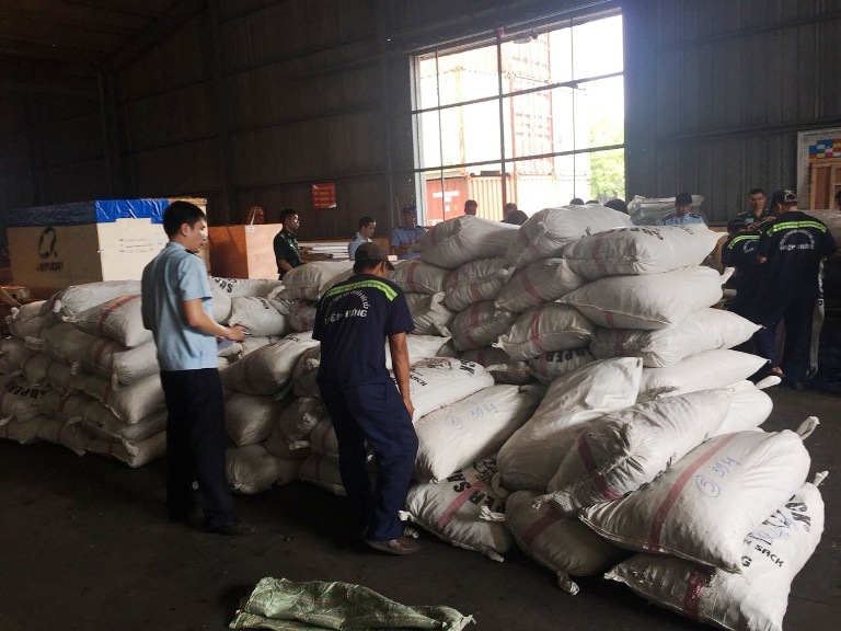 TP. Hồ Chí Minh bắt giữ 3,3 tấn vảy tê tê nhập khẩu trái phép