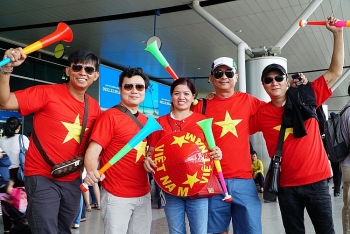 Người hâm mộ lên đường “tiếp lửa” cho tuyển Olympic Việt Nam
