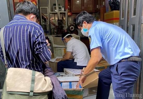 TP. Hồ Chí Minh: Thu giữ 67.200 viên thuốc không rõ nguồn gốc, xuất xứ