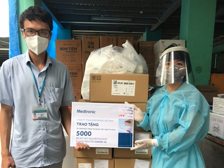 Medtronic hỗ trợ lực lượng y tế tuyến đầu tại Việt Nam