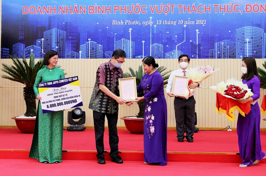 Japfa Việt Nam tặng thiết bị y tế trị giá 6 tỷ đồng cho bệnh viện dã chiến tỉnh Bình Phước