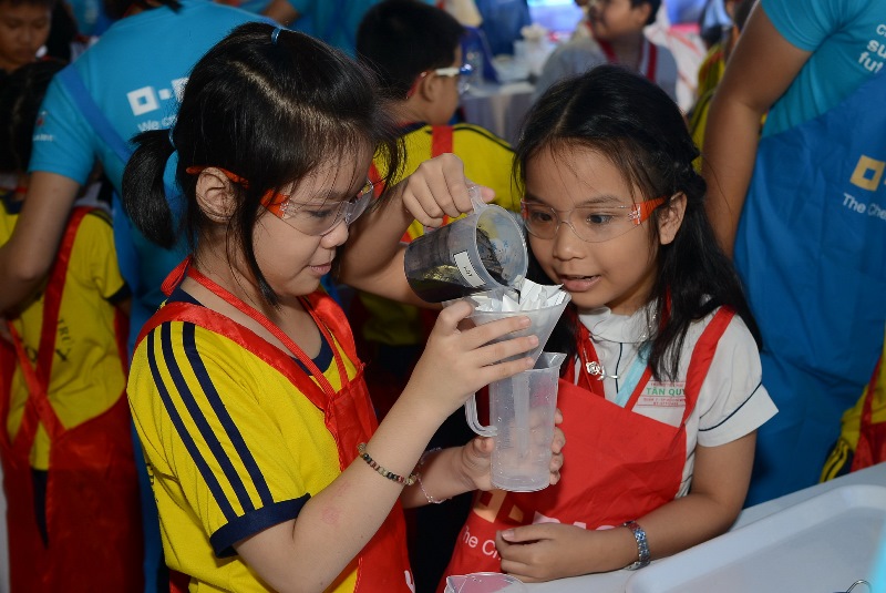 TP Hồ Chí Minh: Gần 500 học sinh tiểu học ngoại thành tìm hiểu về vai trò của nước sạch