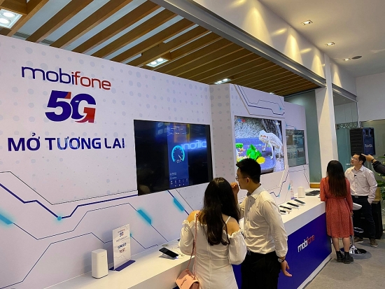 Khách hàng tại TP. Hồ Chí Minh trải nghiệm miễn phí sóng 5G của MobiFone