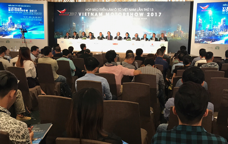 Triển lãm ô tô Việt Nam 2017: Kết nối công nghệ, chuyển động thông minh
