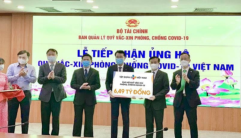 Doanh nghiệp FDI tại Việt Nam hỗ trợ cộng đồng chống dịch