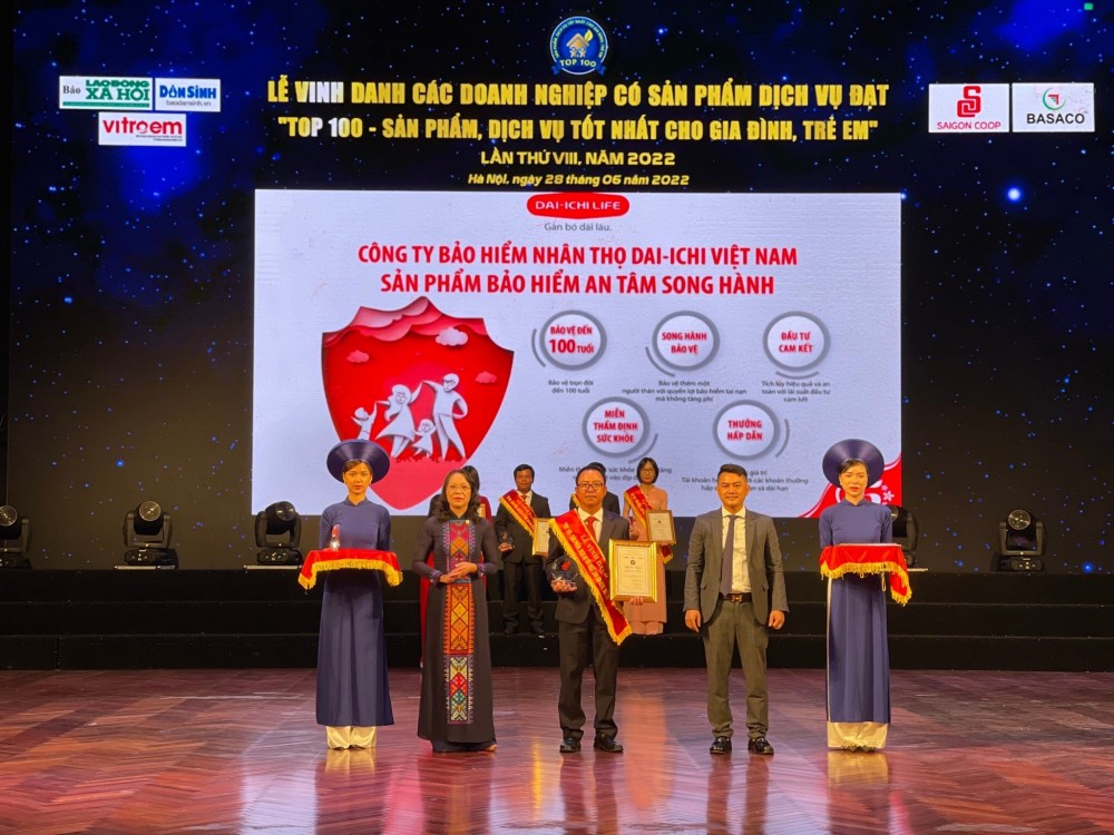 Dai-ichi Life Việt Nam đạt “Top 100 - Sản phẩm, dịch vụ tốt nhất cho gia đình, trẻ em” 2022