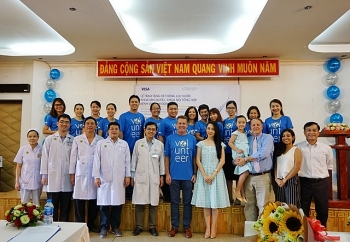 Visa và Vinacapital Foundation trao tặng hệ thống lọc nước cho bệnh viện Nhi Đồng 2
