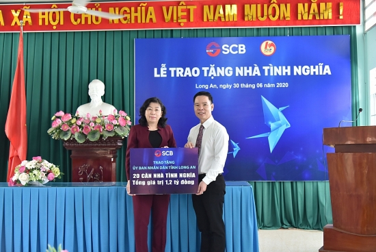 SCB ủng hộ xây dựng 20 nhà ở cho gia đình chính sách khó khăn tại Long An