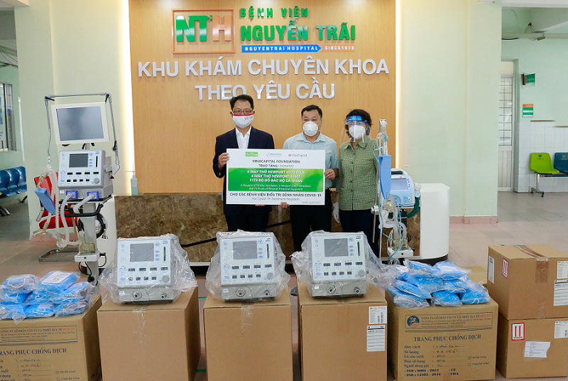 Quỹ VCF trao tặng 08 máy thở và trang thiết bị bảo hộ cho TP.HCM